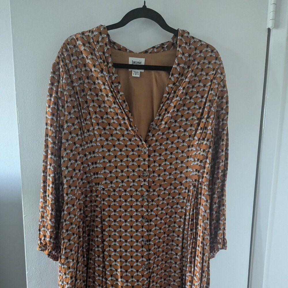 Joanie Clothing Barbara Bee Print Button-Through Dress